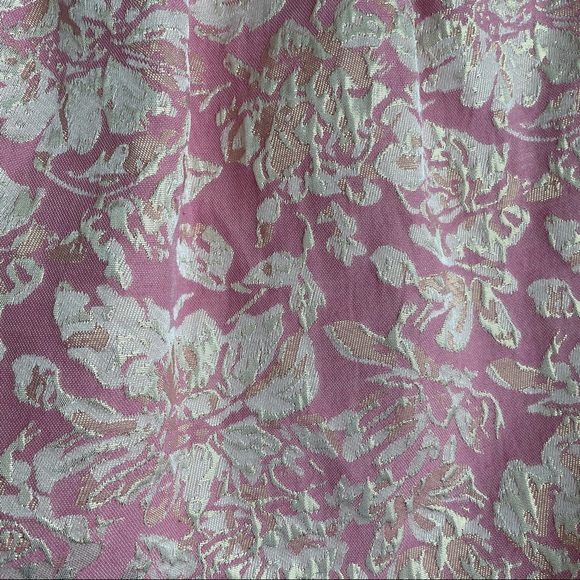 Forever 21 / Pink Metallic Mini-Skirt - Picture 4 of 7